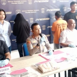 Lakukan Persalinan Sendiri, Siswi SMA Ini Buang Bayinya di Depan Rumah Warga